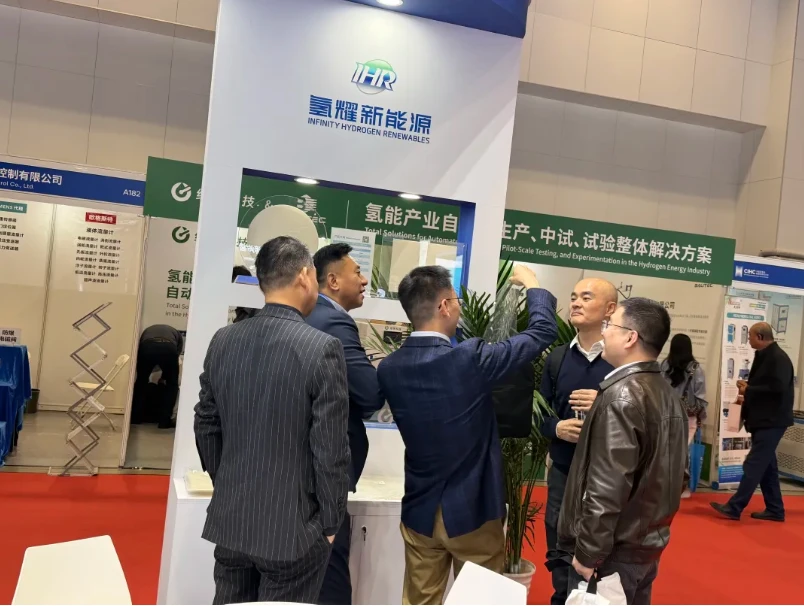 Jiangsu Hydrogen Energy schittert op CHFE2025 met hoogwaardige PPS-materialen...